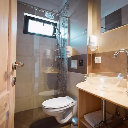 Zozo Hostel